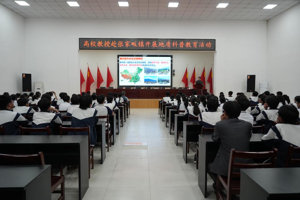 公司副经理申艳军开展科普宣讲1 公司副经理申艳军开展科普宣讲1